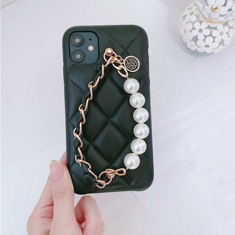 Pearl bracelet phone case