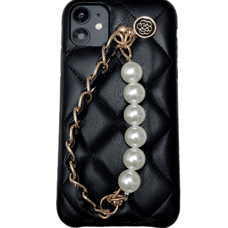 Pearl bracelet phone case