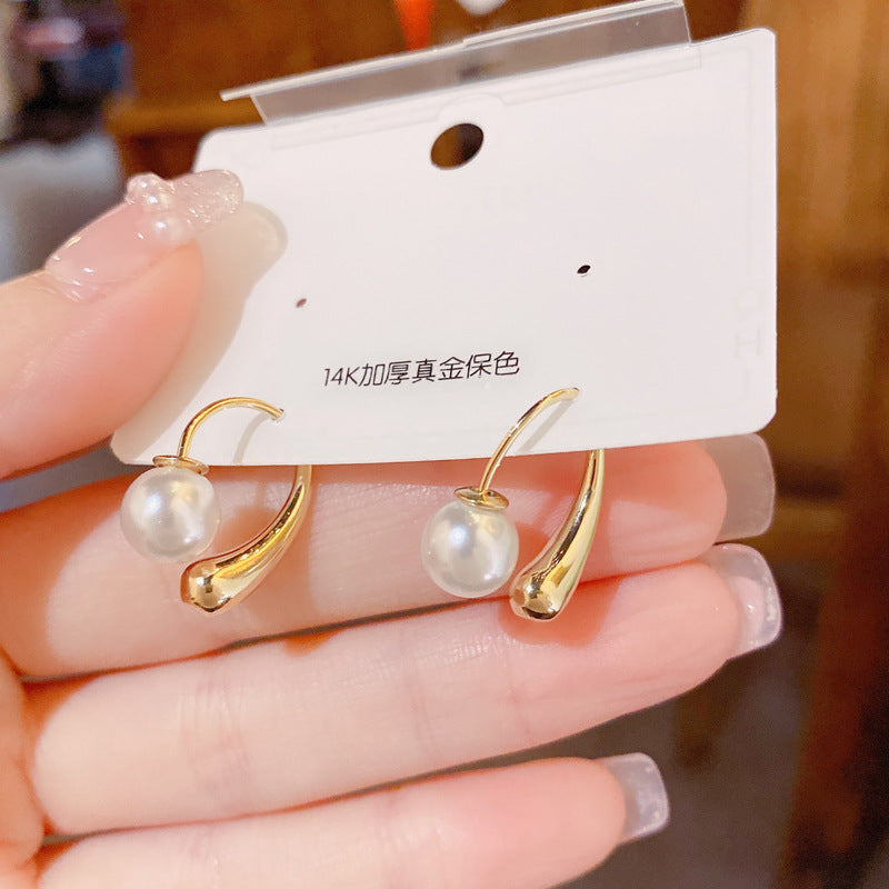 Metal Water Drop Shape Pearl Design Earrings