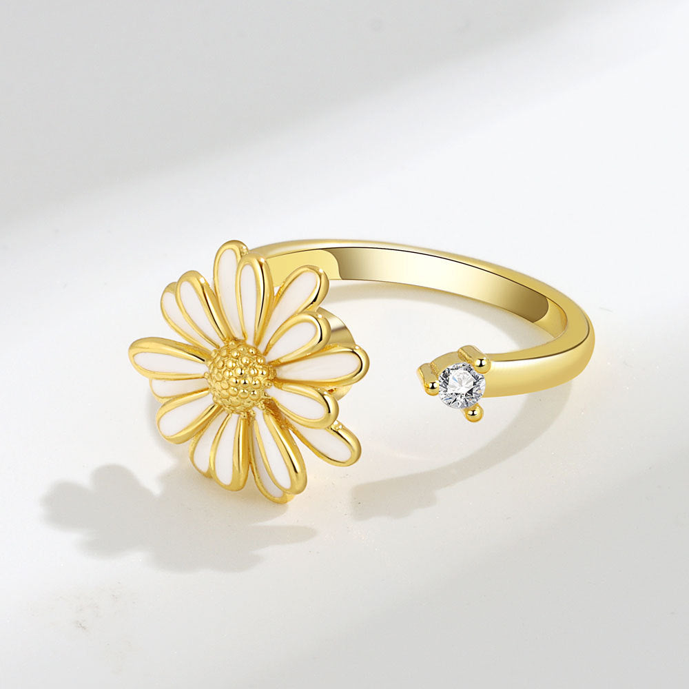 Beautiful Rotating Flower Ring