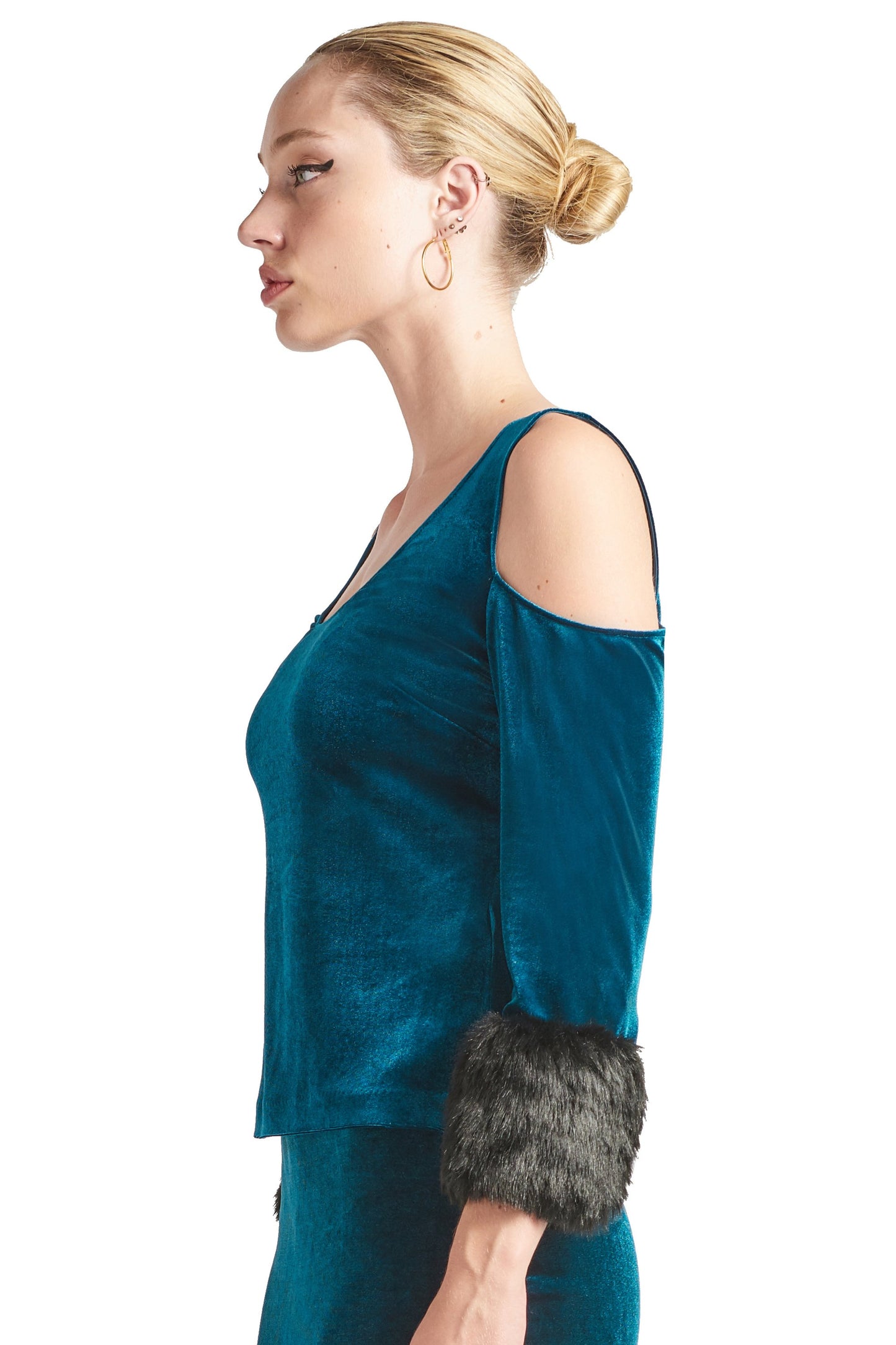 Mia Top - Velvet 3/4 sleeve top with cut-out shoulders & contrast faux