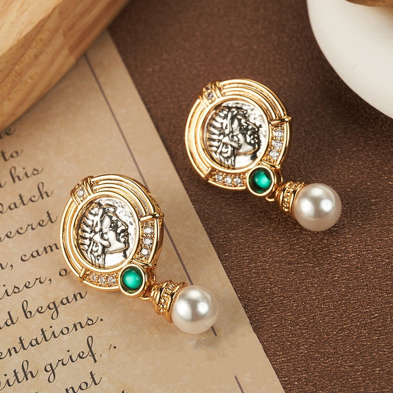 Exquisite Vintage Court Style Pearl-studded Earrings